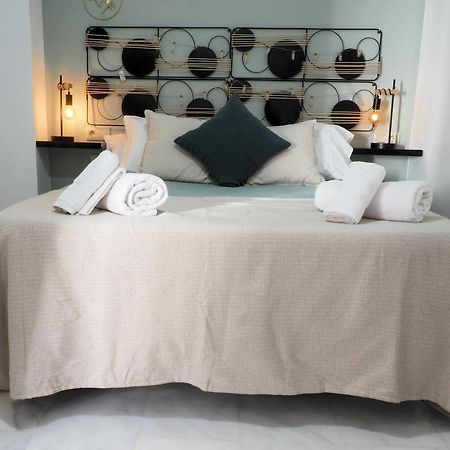 Sunny Holiday Apartment In The Historic Centre- Private Parking Córdoba Exterior foto