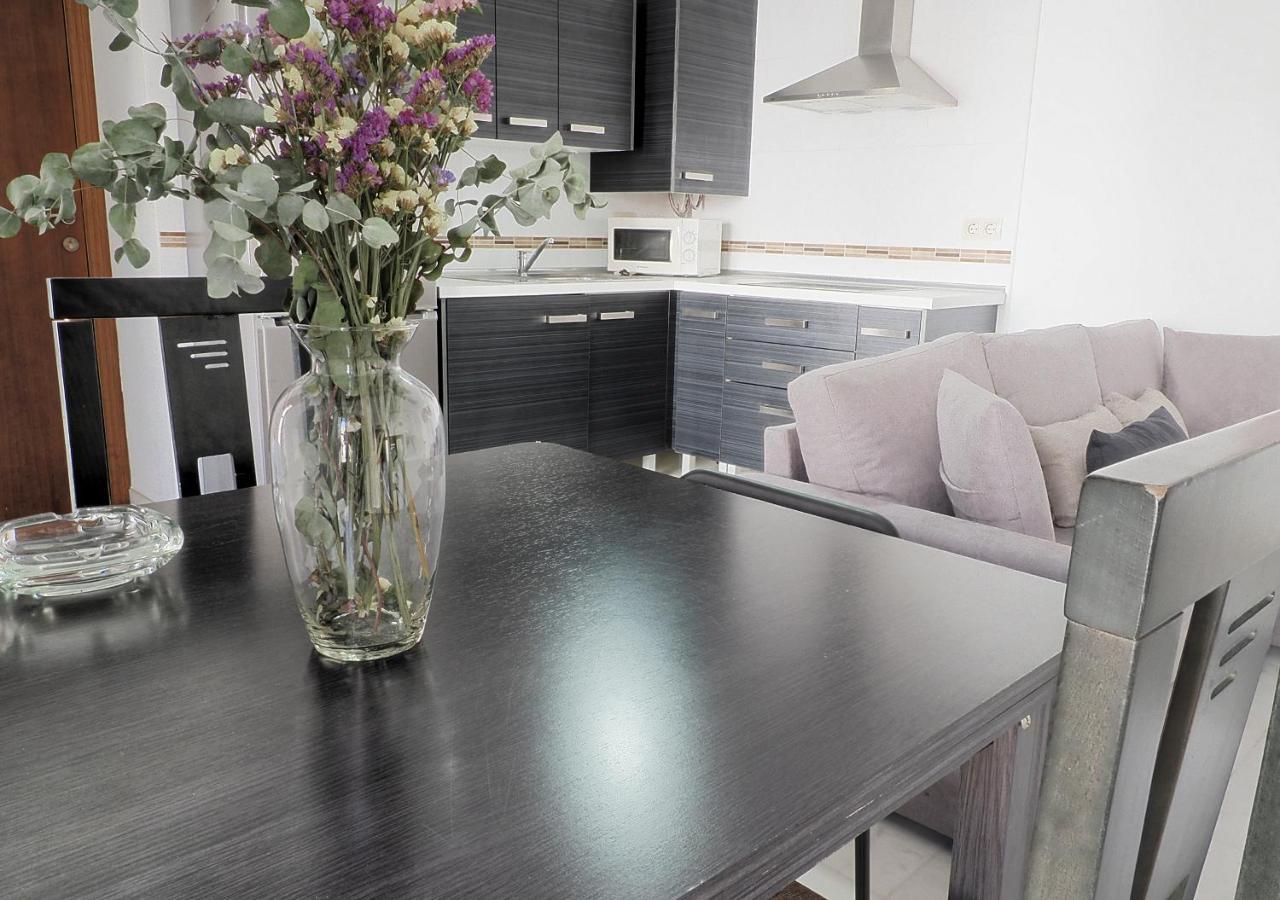 Sunny Holiday Apartment In The Historic Centre- Private Parking Córdoba Exterior foto