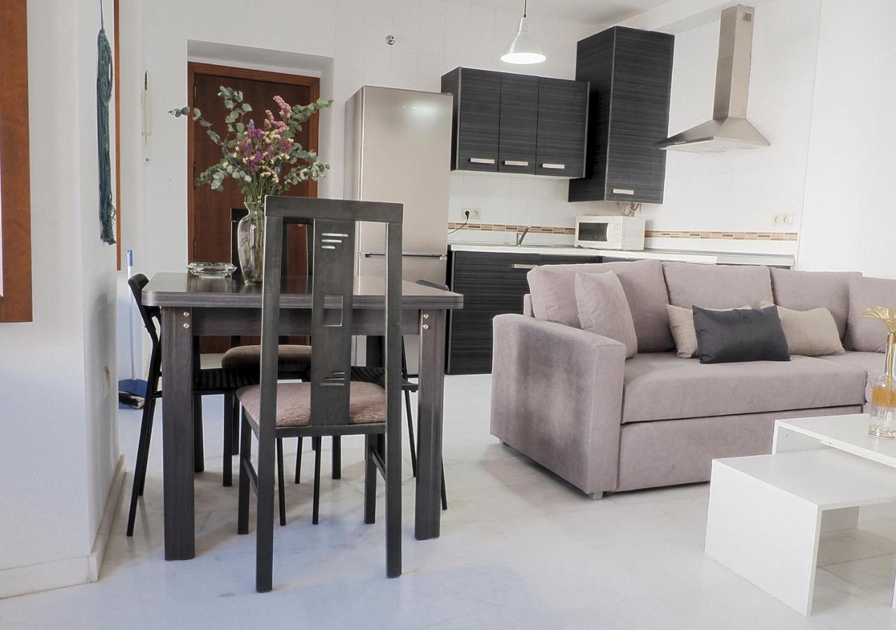 Sunny Holiday Apartment In The Historic Centre- Private Parking Córdoba Exterior foto